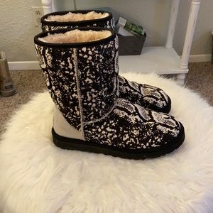 UGG Boots Sz 7 like new